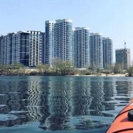 Жк Заречный Метро Славутич Kiev Eksteriør billede